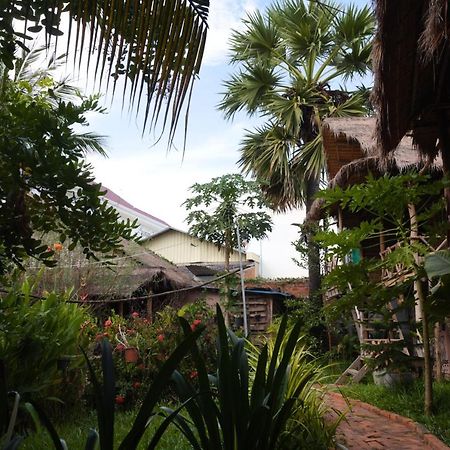 About Sarin Homestay Battambang Exterior foto
