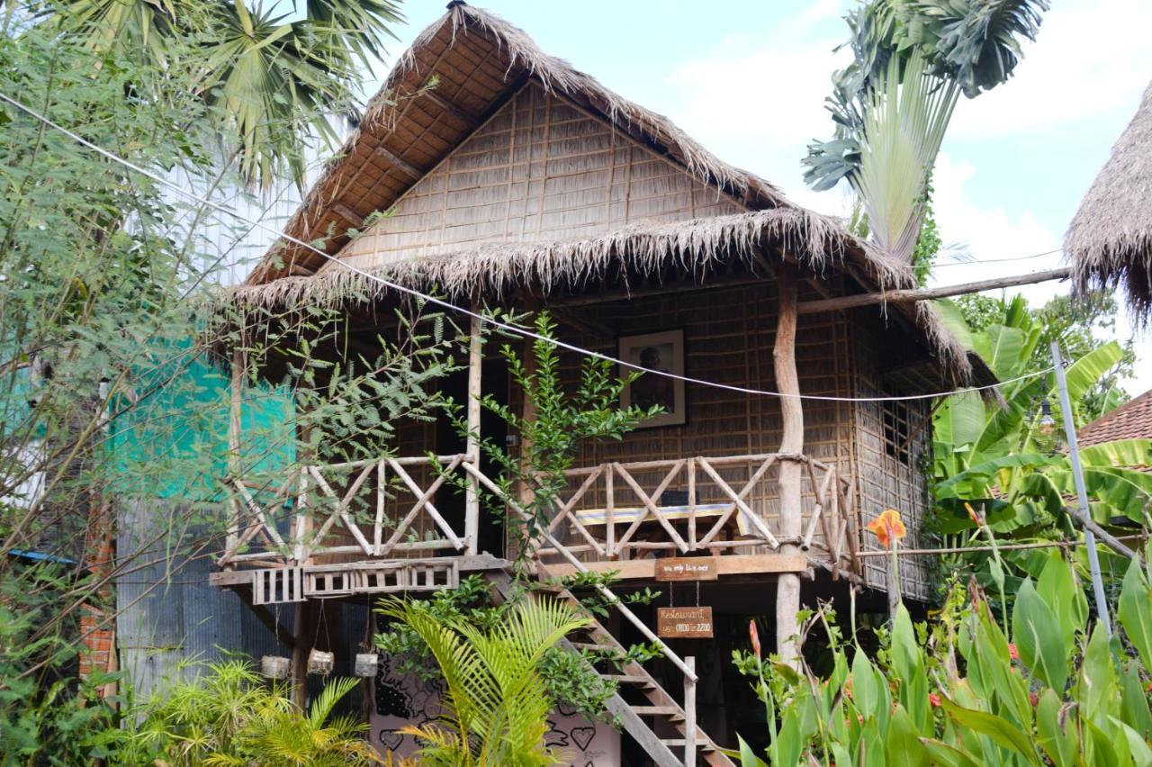 About Sarin Homestay Battambang Exterior foto